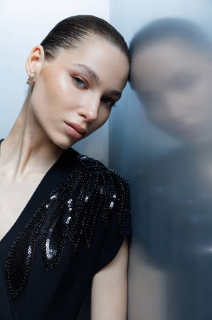 Moda İlgi Kadın Omuzları Boncuk İşlemeli İki Düğmeli Ceket 5020 Siyah