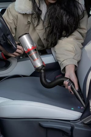MATT MCV22 Şarjlı Araç Süpürgesi Kırmızı 22.000Pa Güçlü Vakumlu Mini Type-C Şarjlı 220ML