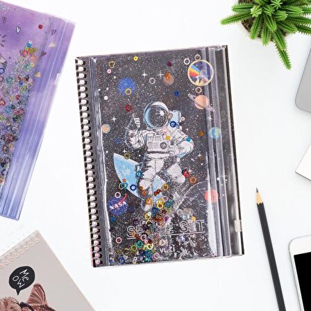 Sulu Çantalı Astronot A5 Defter 1 Adet