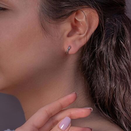 Minimal Tasarımlı 925 Ayar Gümüş Halka Küpe