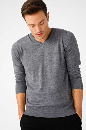 Desen Triko Erkek Basic V Yaka İnce Triko Kazak 02421602 Füme