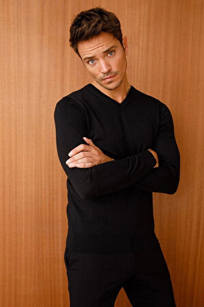 Desen Triko Erkek Basic V Yaka İnce Triko Kazak 02421602 Siyah