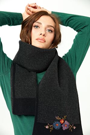 Desen Triko Kadın Nakış İşlemeli Saf Yün Kaşkol 02421155 Siyah