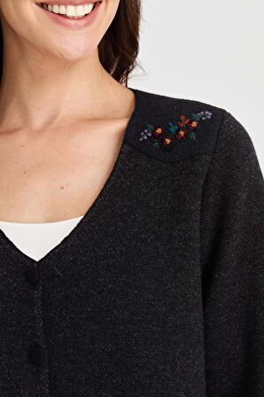 Desen Triko Kadın V Yaka Omzu ve Cebi Keçe İşlemeli Yün Ceket 23009 Siyah