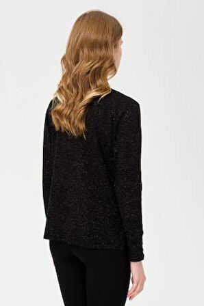 23393 DESEN TLL KOLLARI DÜĞMELİ SİMLİ BYN BLUZ V YAKA