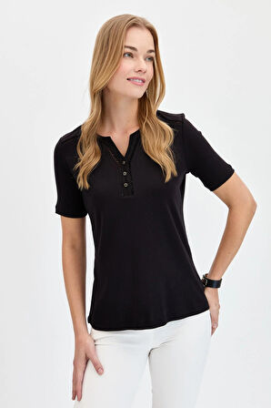 Desen Triko Kadın Omzu ve Yaka Kenarı İşlemeli Pamuklu T-Shirt KMY24004 Siyah