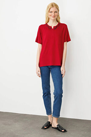 Desen Triko Kadın Açma Yaka Dantel Çiçek İşlemeli Penye T-Shirt 24751 Bordo