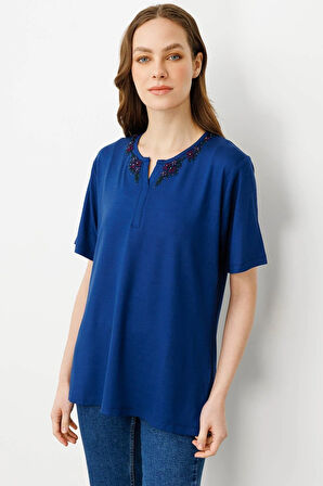 Desen Triko Kadın Açma Yaka Dantel Çiçek İşlemeli Penye T-Shirt 24751 Indigo