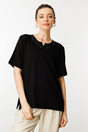 Desen Triko Kadın Açma Yaka Dantel Çiçek İşlemeli Penye T-Shirt 24751 Siyah