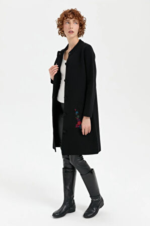 Desen Triko Kadın Dik Yaka Cebi İşlemeli Uzun Yün Kaban 24012 Siyah