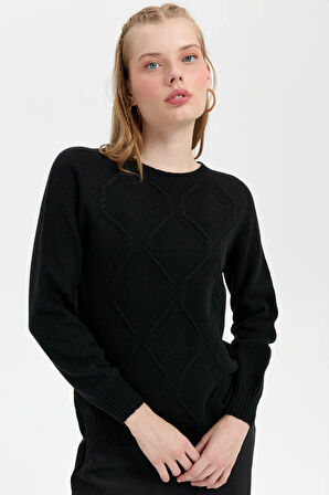 Desen Triko Kadın Sıfır Yaka Dikişsiz Önü Baklava Örgü Yün Kazak 24217 Siyah