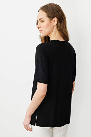 Desen Triko Kadın Açma Yaka Nakış İşlemeli T-Shirt 25703 Siyah