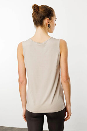 Desen Triko Kadın Sıfır Yaka Yakası Taşlı Askılı T-Shirt 25755 Bej