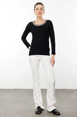 Desen Triko Kadın V Yaka Yakası Nakış İşlemeli Pamuklu Bluz 25759 Siyah