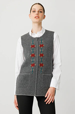 Desen Triko Kadın Sıfır Yaka Önü Nakış İşlemeli Yün Yelek 25001 Füme