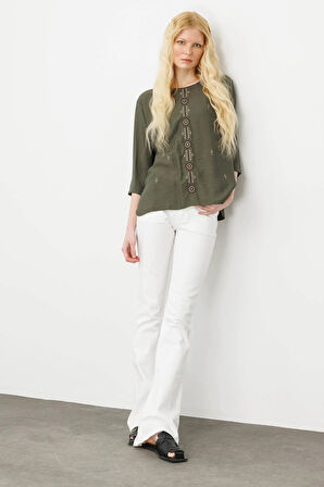 Desen Triko Kadın Sıfır Yaka Önü Nakışlı Bluz 25773 Haki