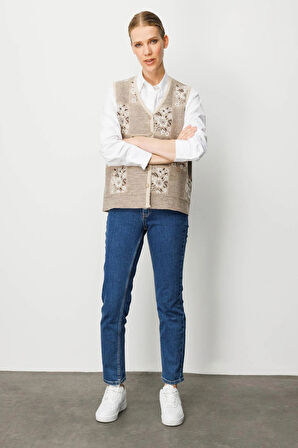 Desen Triko Kadın Pıtırcık Çiçekli Patchwork Keçe Yün Yelek 24084 Bej-Kemik