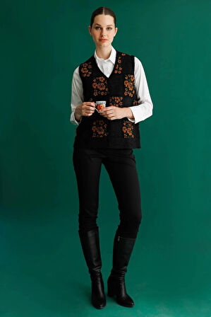 Desen Triko Kadın Pıtırcık Çiçekli Patchwork Keçe Yün Yelek 24084 Siyah-Tarçın