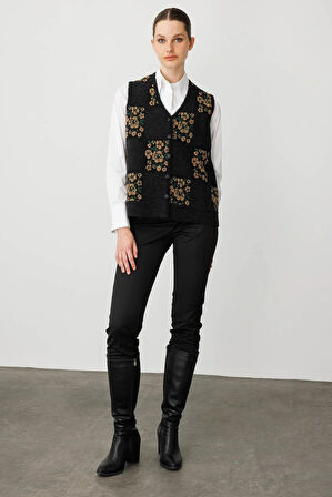 Desen Triko Kadın Pıtırcık Çiçekli Patchwork Keçe Yün Yelek 24084 Siyah-V.Camel