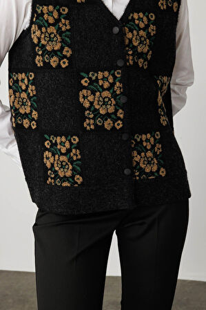Desen Triko Kadın Pıtırcık Çiçekli Patchwork Keçe Yün Yelek 24084 Siyah-V.Camel