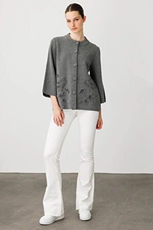 Desen Triko Kadın Dik Yaka Çiçek Desenli Kısa Yün Ceket 25015 Füme