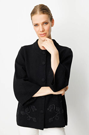 Desen Triko Kadın Dik Yaka Çiçek Desenli Kısa Yün Ceket 25015 Siyah