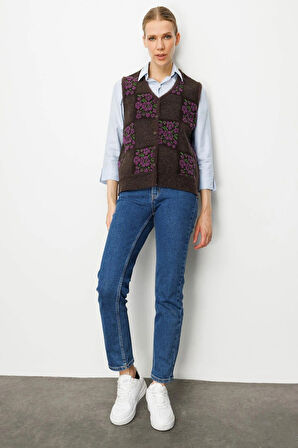 Desen Triko Kadın Pıtırcık Çiçekli Patchwork Keçe Yün Yelek 24084 K.Kahve-A.Mor