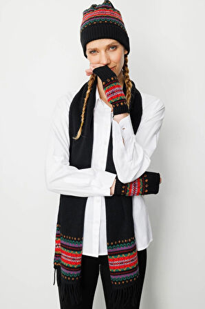 Desen Triko Kadın Kenarları Jakarlı Püsküllü Yün Kaşkol 25075 Siyah