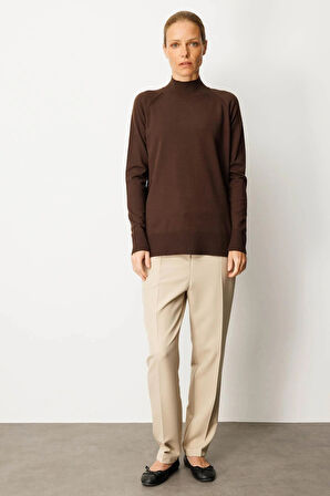 Desen Triko Kadın Yarım Balıkçı Yaka Yanları Yırtmaçlı Kazak 02422305 Koyu Kahve