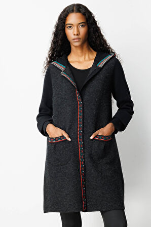 Desen Triko Kadın Kapüşonlu Önü Keçe Yün Kaban 25019 Siyah