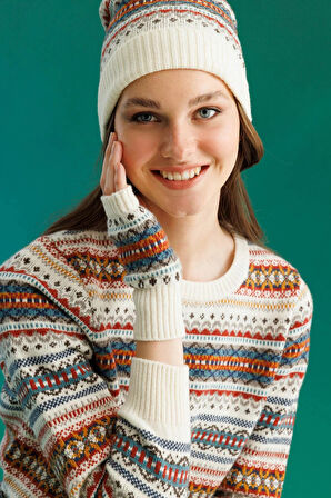 Desen Triko Kadın Jakarlı Yün Bere 25074 Kemik