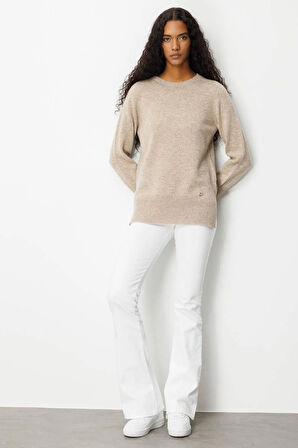 Desen Triko Kadın Sıfır Yaka Yanı Yırtmaçlı Yün Kazak 25214 K. Bej