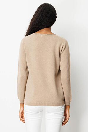 Desen Triko Kadın Sıfır Yaka Cebi ve Yakası Tığlamalı Yün Kazak 25201 Bej