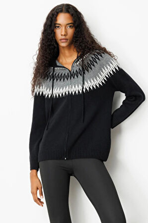 Desen Triko Kadın Kapüşonlu Robası Baklavalı Hırka 25230 Siyah