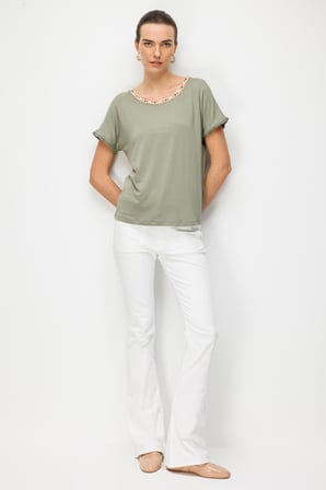Desen Triko Kadın Sıfır Yaka Yakası Hasır Aksesuarlı Penye T-Shirt 26819 Haki