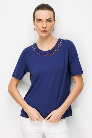 Desen Triko Kadın Sıfır Yaka Yakası Çift Şeritli Taşlı Penye T-Shirt 26840 Lacivert