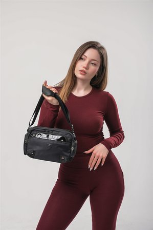 ÇÇS 18119 Kadın Çapraz Askılı Çanta