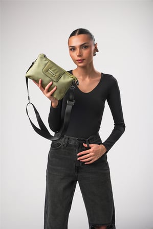 ÇÇS 18139 Kadın Çapraz Askılı Çanta