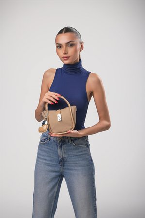 ÇÇS 18207 Kadın Çapraz Askılı El Çantası