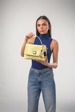 ÇÇS 18262 Kadın Çapraz Askılı El Çantası