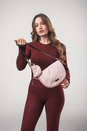 ÇÇS 18130 Kadın Çapraz Askılı Çanta