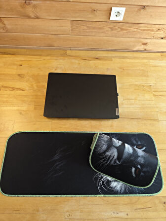 SGE TEKNOLOJİ 70X30 CM FOSFORLU DİKİŞLİ ASLAN TEMALI KAYDIRMAZ TABAN SPEED YÜZEY OYUNCU MOUSE PAD GAMİNG