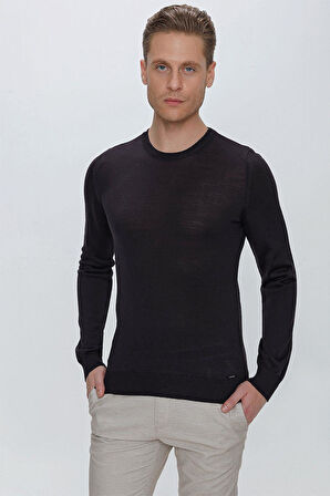 TR 840 Slim Fit Lacivert Klasik Triko