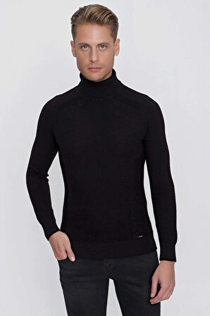 TR 847 Slim Fit Siyah Klasik Triko