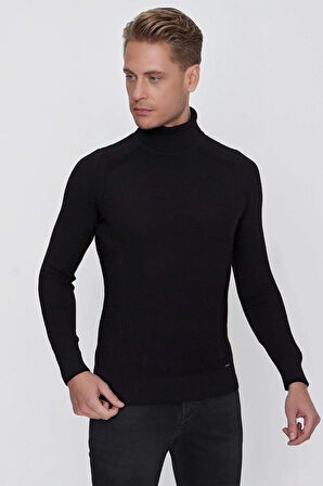 TR 847 Slim Fit Siyah Klasik Triko