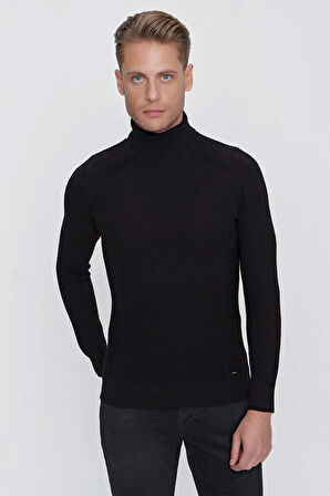 TR 847 Slim Fit Siyah Klasik Triko