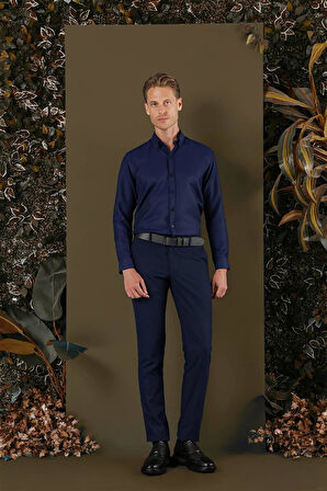 GK 686 Slim Fit Lacivert Klasik Gömlek