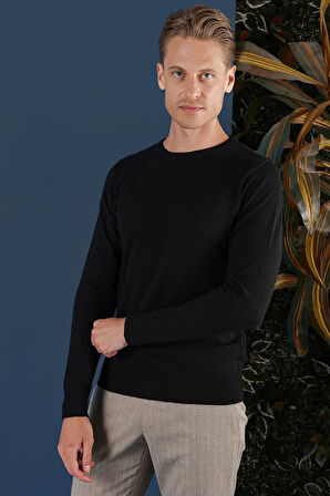 TR 858 Slim Fit Siyah Klasik Triko