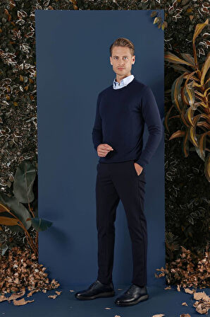 TR 858 Slim Fit Lacivert Klasik Triko