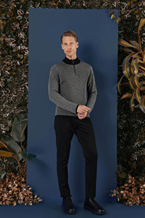 TR 859 Slim Fit Siyah Klasik Triko